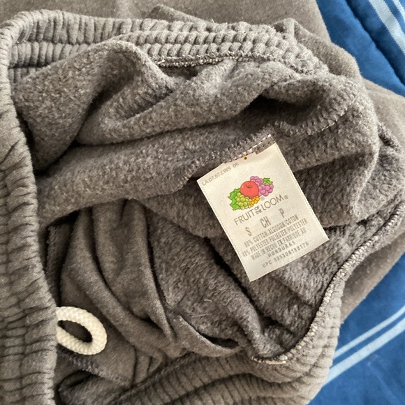 Dark grey sweatpants - Picture 17 of 17